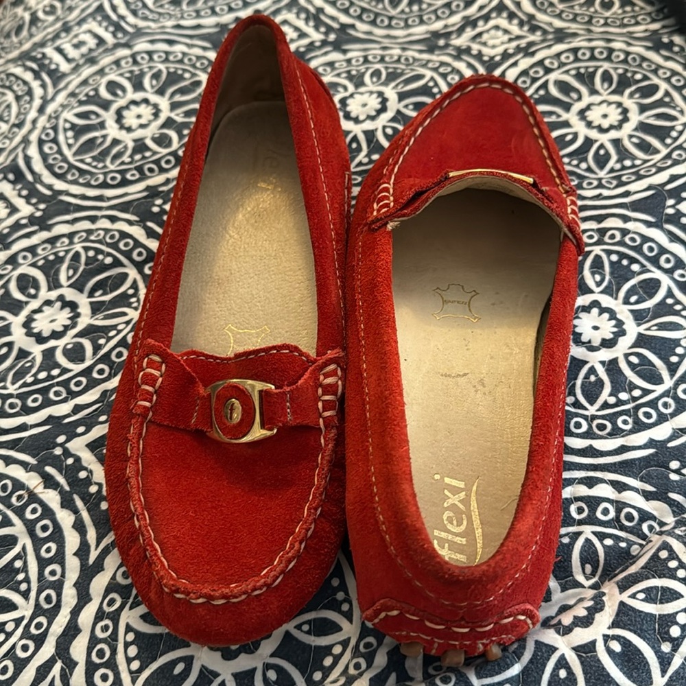 suede red shoes